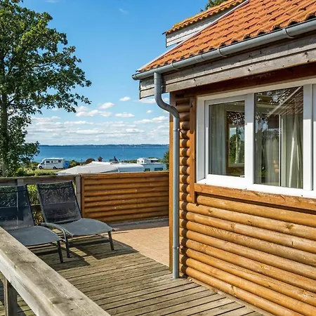 Beautiful In With Outdoor Swimming Pool Semesterbostad